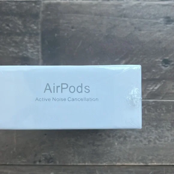 White Wireless Earbuds